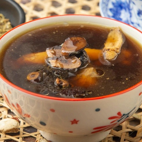 Medicinal soup consisting of ten Chinese herbs with Pork Ribs soup